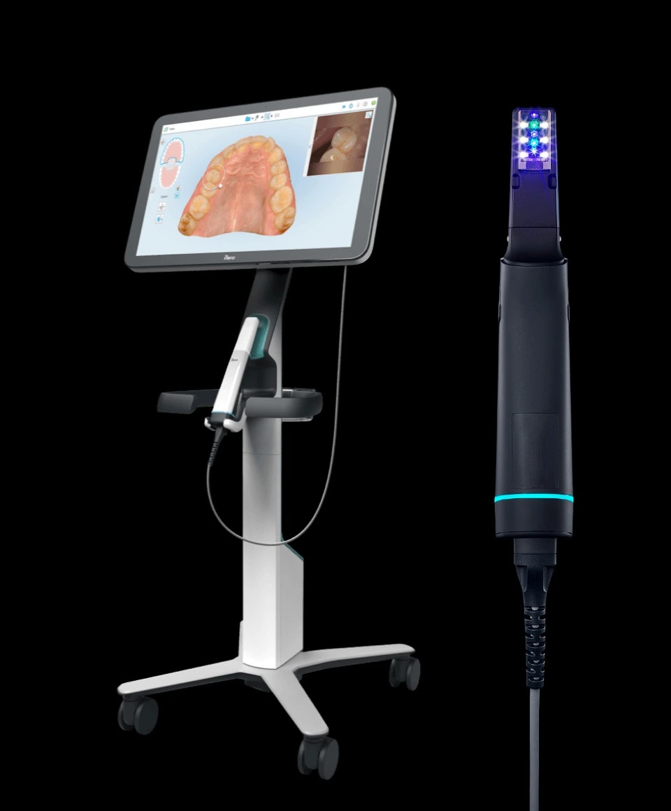 Scanner intraoral iTero Lumina em configuração cart